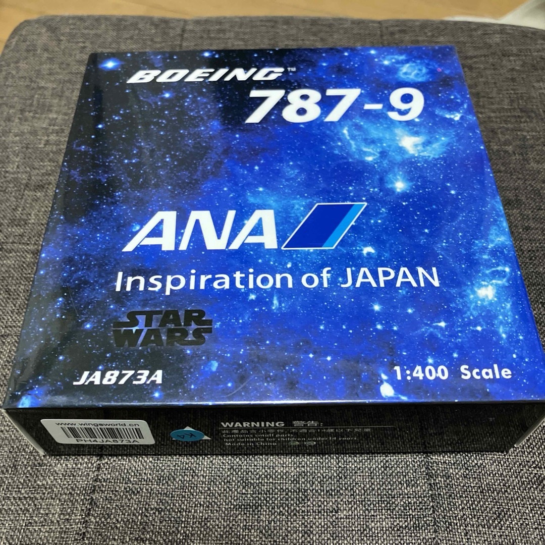 @美品 @レア　ANA STAR WARS Boeing787-9 特別塗装機 エンタメ/ホビーのテーブルゲーム/ホビー(航空機)の商品写真