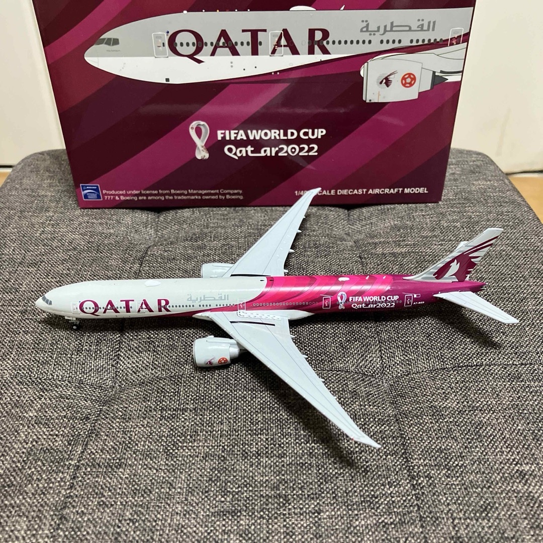 レア カタール航空 Qatar Boeing777-300ER ワールドカップ エンタメ/ホビーのテーブルゲーム/ホビー(航空機)の商品写真