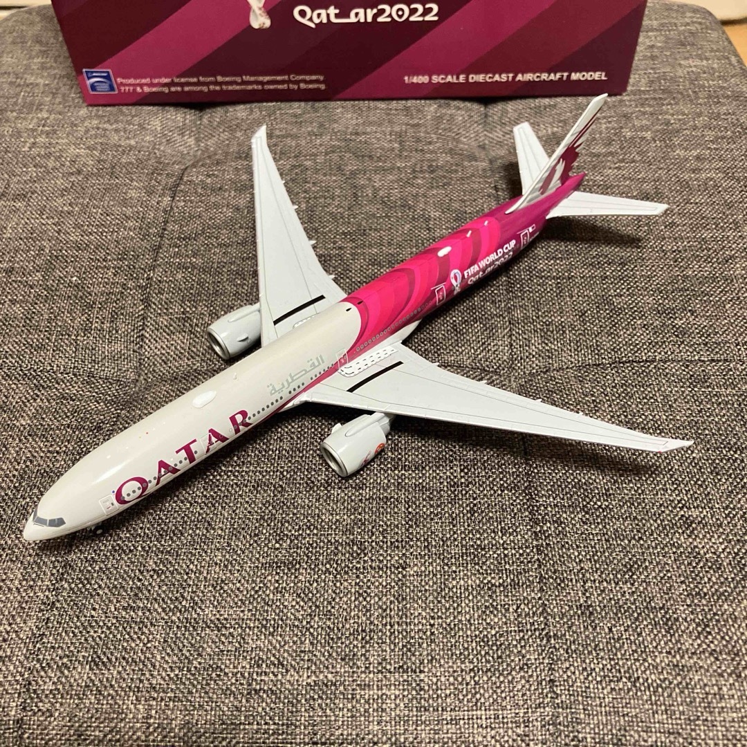 レア カタール航空 Qatar Boeing777-300ER ワールドカップ エンタメ/ホビーのテーブルゲーム/ホビー(航空機)の商品写真