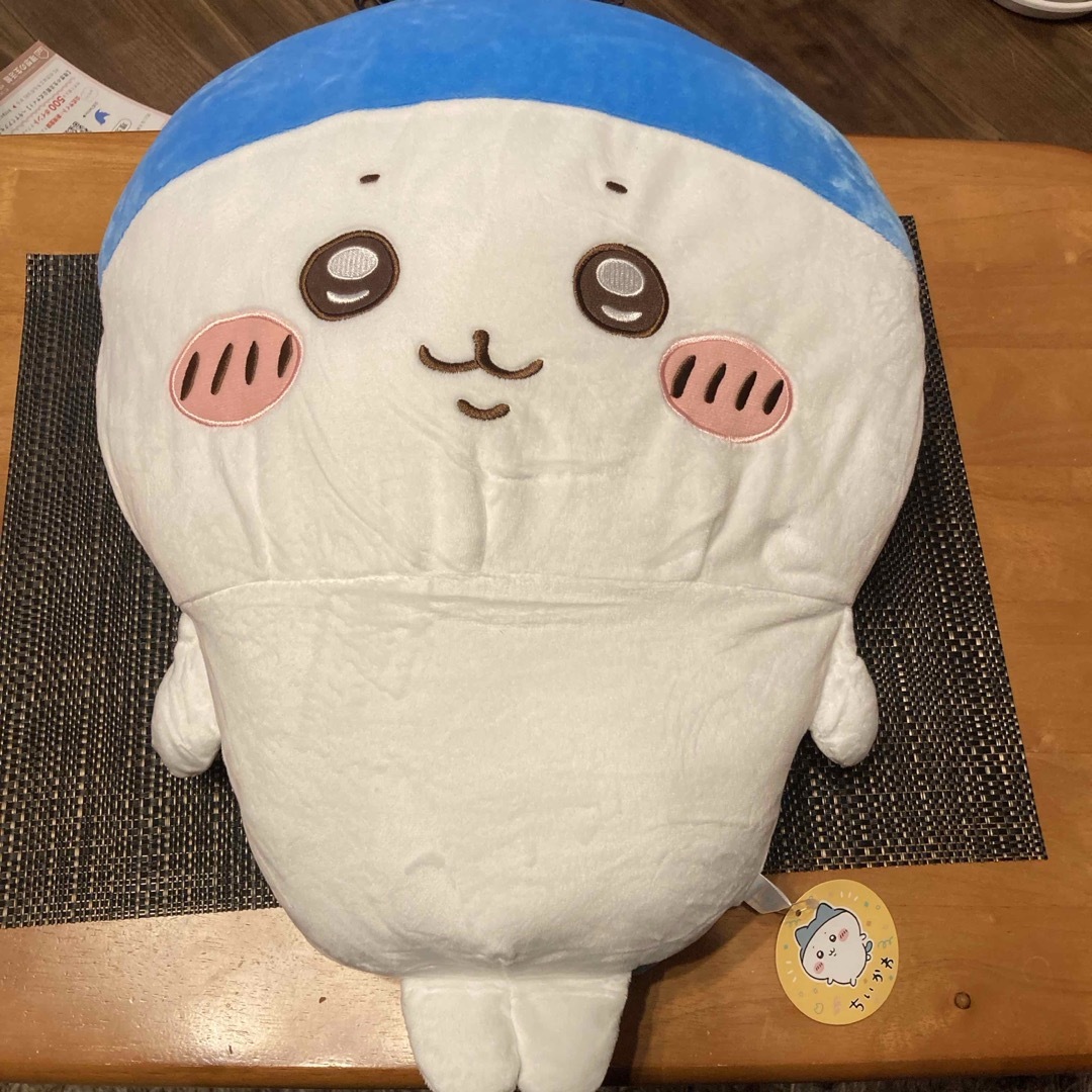 ちいかわ - ちいかわ スポーツ刈りなハチワレ 超BIGぬいぐるみの ちいかわ - ちいかわ スポーツ刈りなハチワレ 超BIGぬいぐるみの