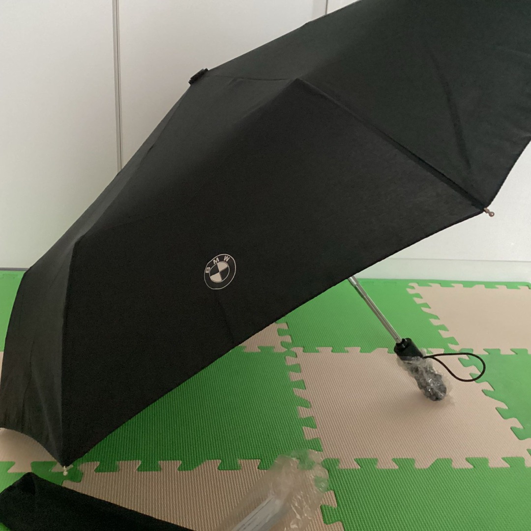 BMW(ビーエムダブリュー)の【未使用品】BMW ワンタッチ式　自動開閉　折りたたみ傘　ブラック メンズのファッション小物(傘)の商品写真