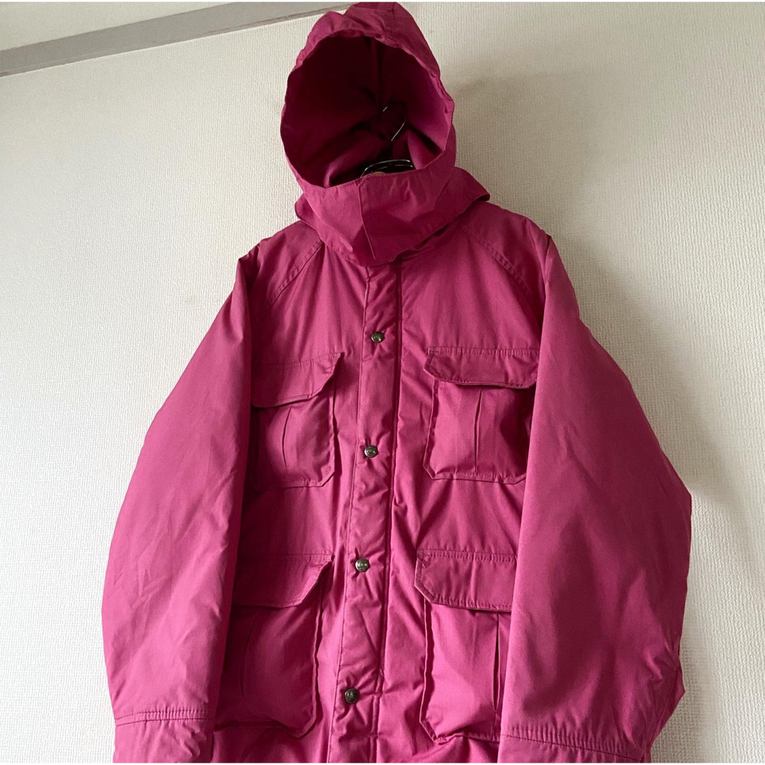 WOOLRICH(ウールリッチ)の希少カラー vintage usa製 WOOLRICH ピンクマウンテンパーカー メンズのジャケット/アウター(マウンテンパーカー)の商品写真