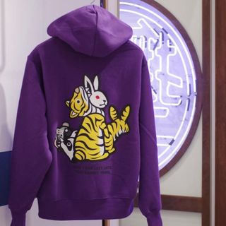 エフアールツー(#FR2)の新品　FR2 撫子　Tiger year Hoodieタイガーパーカー　M 限定(パーカー)