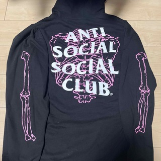 アンチソーシャルソーシャルクラブ(ANTI SOCIAL SOCIAL CLUB)の激レア　アンチソーシャルクラブ　ボーン　パーカー　2xl (パーカー)