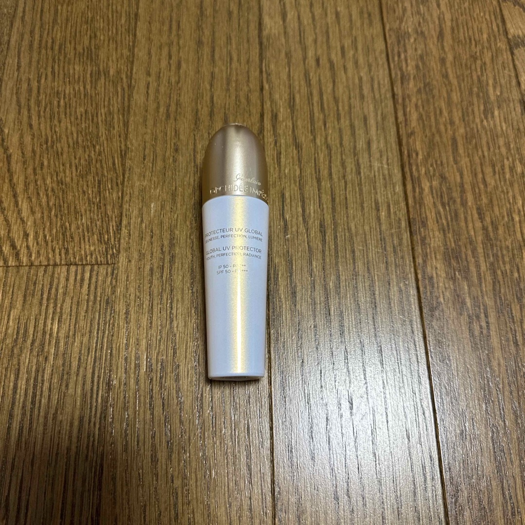 GUERLAIN(ゲラン)のゲラン オーキデ アンペリアル ホワイト セロム イン UV プロテクター コスメ/美容のベースメイク/化粧品(化粧下地)の商品写真