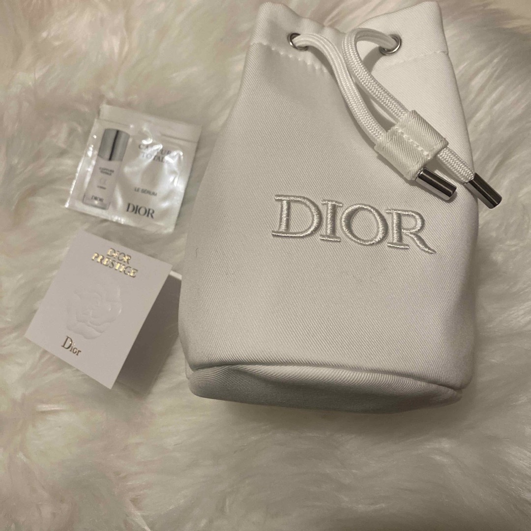 Christian Dior(クリスチャンディオール)のDIOR カプチュールオファーノベルティ  2024年 最新 限定 巾着ポーチ  レディースのファッション小物(ポーチ)の商品写真