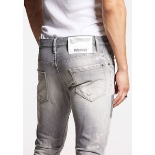 ディースクエアード(DSQUARED2)のGREY SQUARE WASH SEXY TWIST JEANS 46(デニム/ジーンズ)