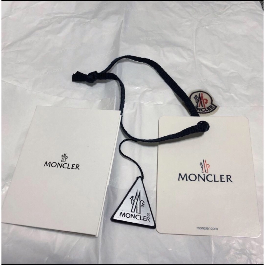 MONCLER(モンクレール)のモンクレール　ハイブリッドダウン　ニットダウン　ダウンニット　黒　国内正規品 メンズのジャケット/アウター(ダウンジャケット)の商品写真