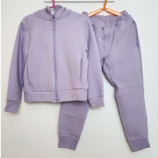 ユニクロ(UNIQLO)のUNIQLO　キッズスウェット上下セット(その他)