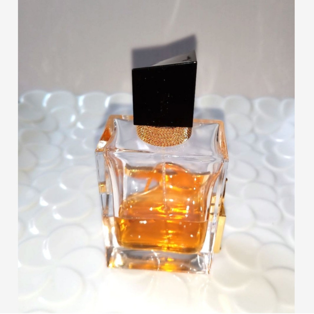 Yves Saint Laurent(イヴサンローラン)のイヴサンローラン リブレオーデパルファムアンタンス 50mL コスメ/美容の香水(香水(女性用))の商品写真