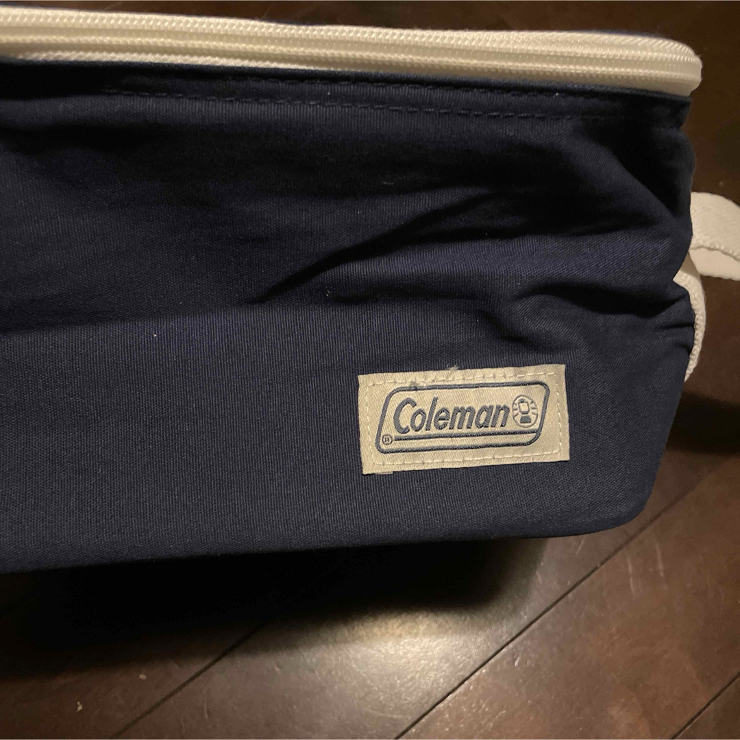 Coleman(コールマン)の未使用に近い/コールマンの平たいバッグ メンズのバッグ(トラベルバッグ/スーツケース)の商品写真