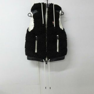 モンクレール(MONCLER)のMONCLER(モンクレール) ダウンベスト サイズXS レディース美品  MAGLIA GILET(マグリアジレ) G20988N 黒×アイボリー フェイクファー/冬/秋(ダウンベスト)