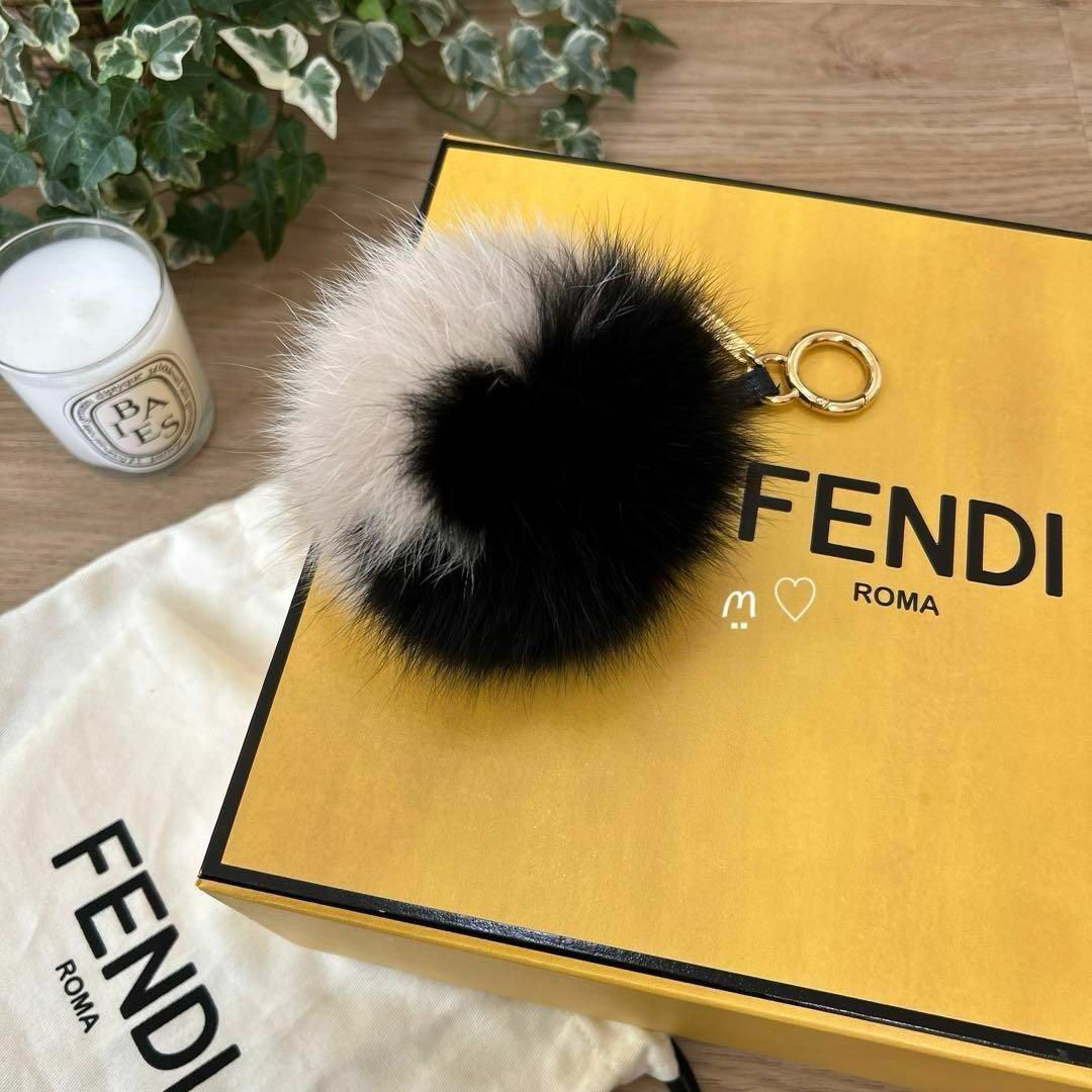 FENDI - FENDI フェンディ ポンポンファーチャーム バッグチャーム