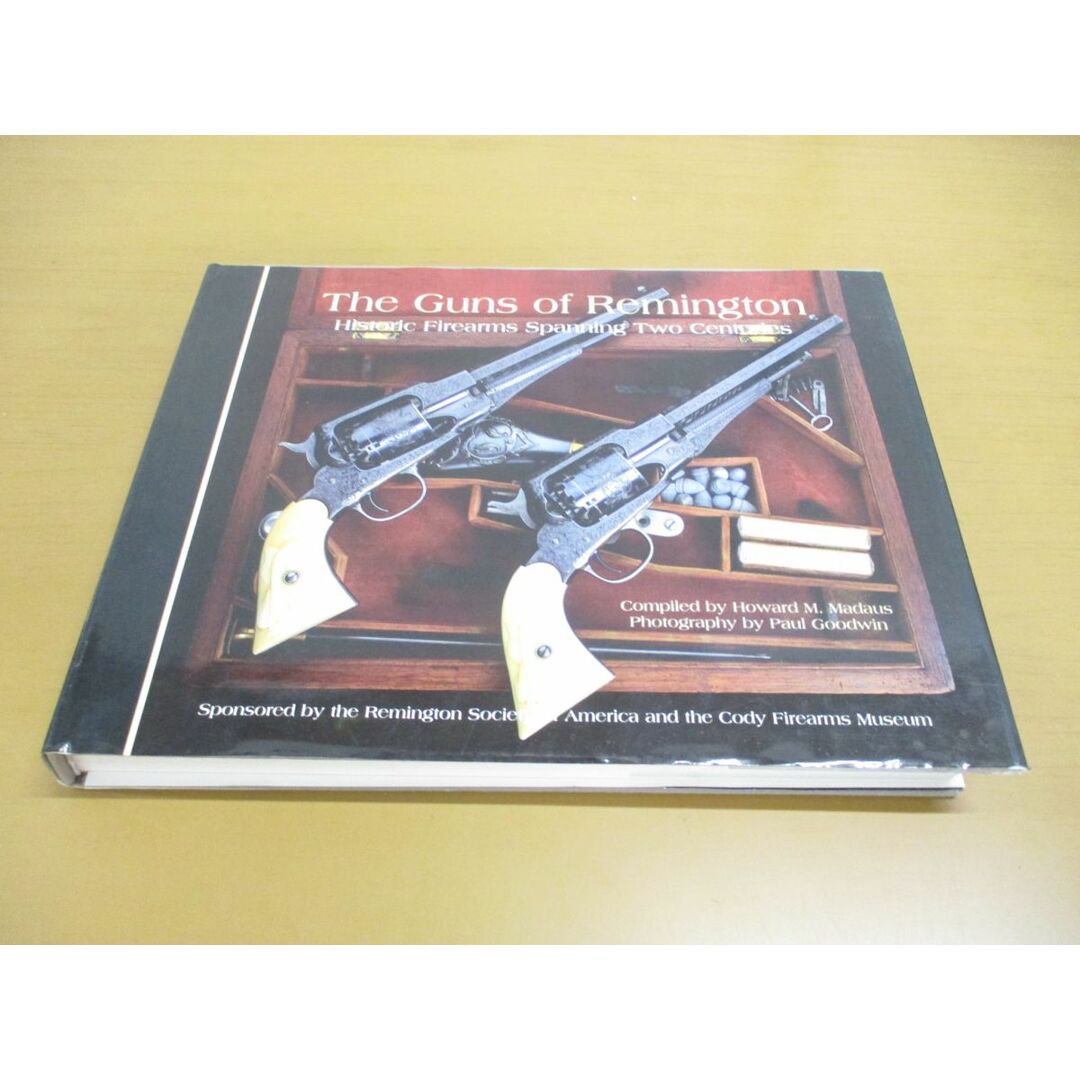 独特の上品 Guns △01)The of Woods/洋書 Madaus/Jan Remington/Howard 戦記、ミリタリー
