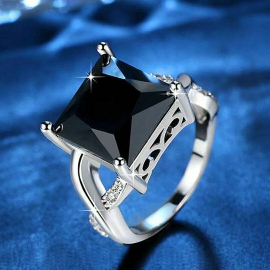 ブラックストーンリング　指輪　レディース　キュービックジルコニア　黒　大粒　新品 レディースのアクセサリー(リング(指輪))の商品写真