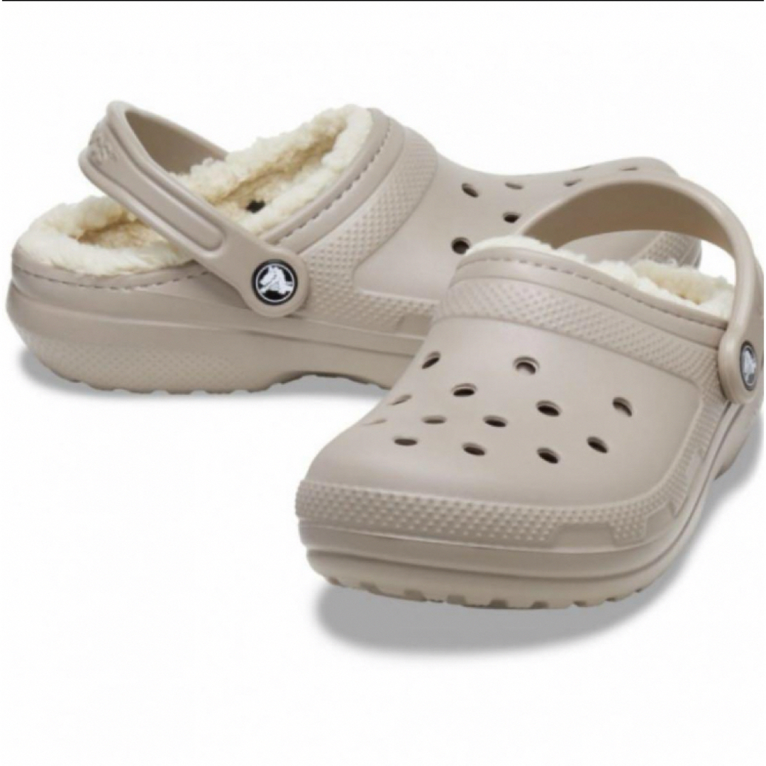 crocs(クロックス)の新品 26㎝ クロックス クラシック ラインド クロッグ ベージュ ボア付き メンズの靴/シューズ(サンダル)の商品写真