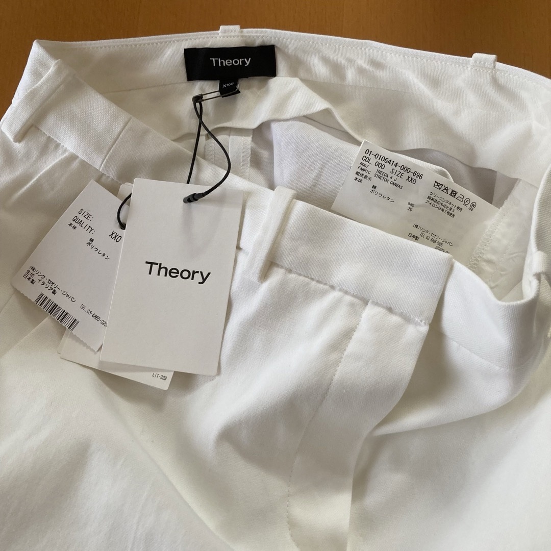 theory(セオリー)の値下げ　新品未使用　Theory セオリー　名品ストレッチパンツ　サイズX00 レディースのパンツ(スキニーパンツ)の商品写真