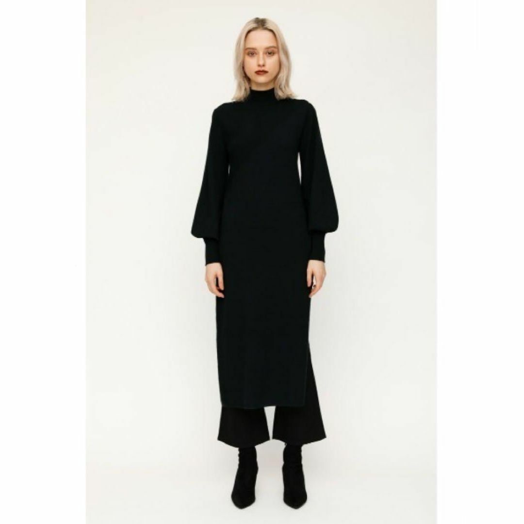 SLY(スライ)のSLY ASYMMETRY H/N LONG ハイネックニットトップス スリット レディースのワンピース(ロングワンピース/マキシワンピース)の商品写真