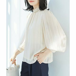 ヴィス(ViS)の【ベージュ系（28）】【一部店舗/WEB限定】シャドーストライプハイネックギャザーブラウス【洗える】(シャツ/ブラウス(長袖/七分))