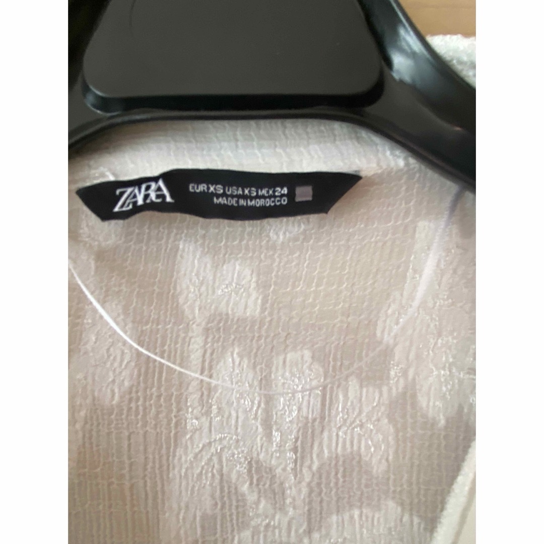 ZARA(ザラ)のZARAブラウス　S/M レディースのトップス(シャツ/ブラウス(長袖/七分))の商品写真