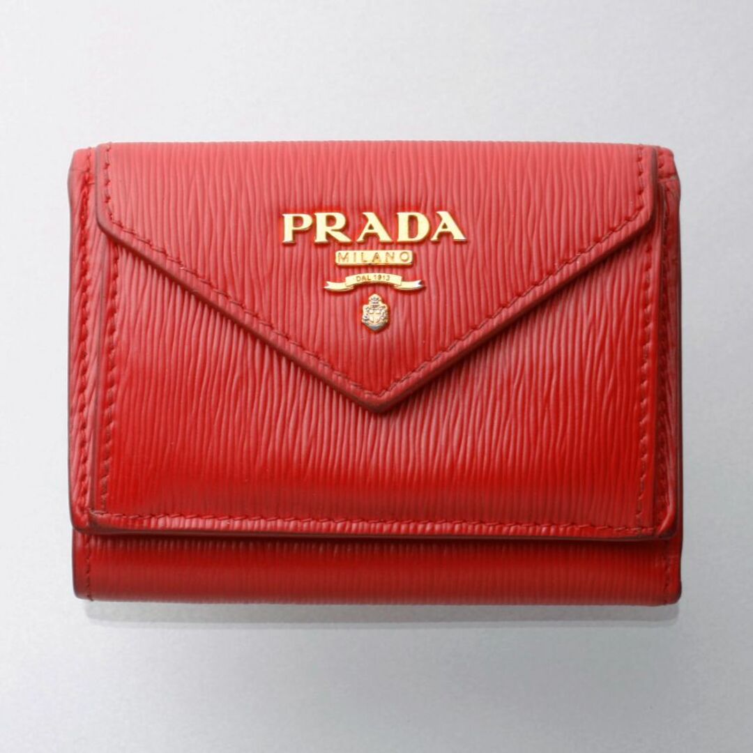 PRADA(プラダ)のK3247M プラダ ロゴ文字金具 ヴィテッロ ムーブ 本革 三つ折 ミニ 財布 レディースのファッション小物(財布)の商品写真