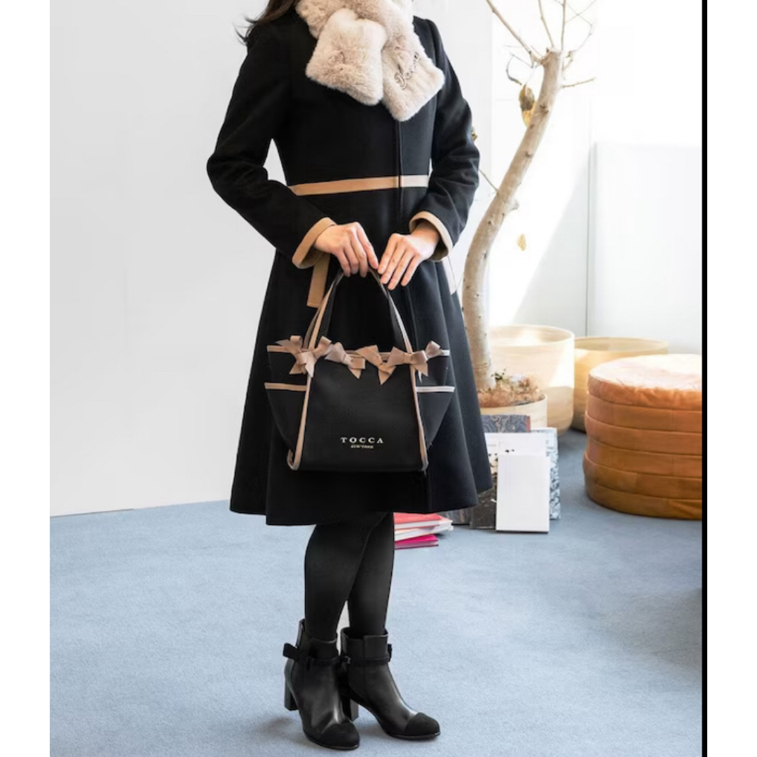 TOCCA(トッカ)のtocca トッカ　OCTUPLE RIBBON TOTE M トートバッグ M レディースのバッグ(トートバッグ)の商品写真