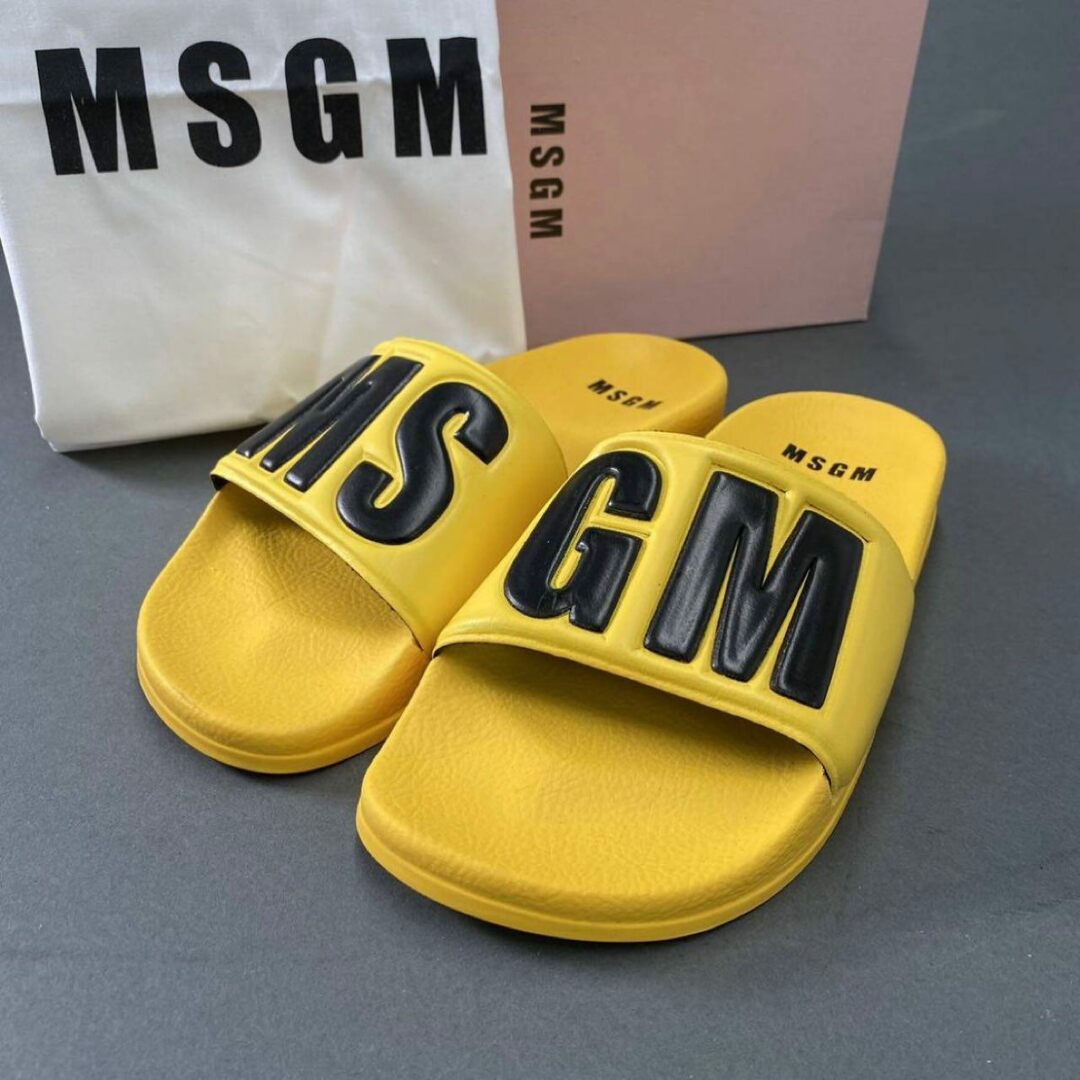 MSGM(エムエスジイエム)の1j14-3 《未使用保管品》 MSGM エムエスジーエム プールサンダル ビーチサンダル シャワー 36 イエロー スリッパ シューズ イタリア製 箱等付属 レディースの靴/シューズ(サンダル)の商品写真