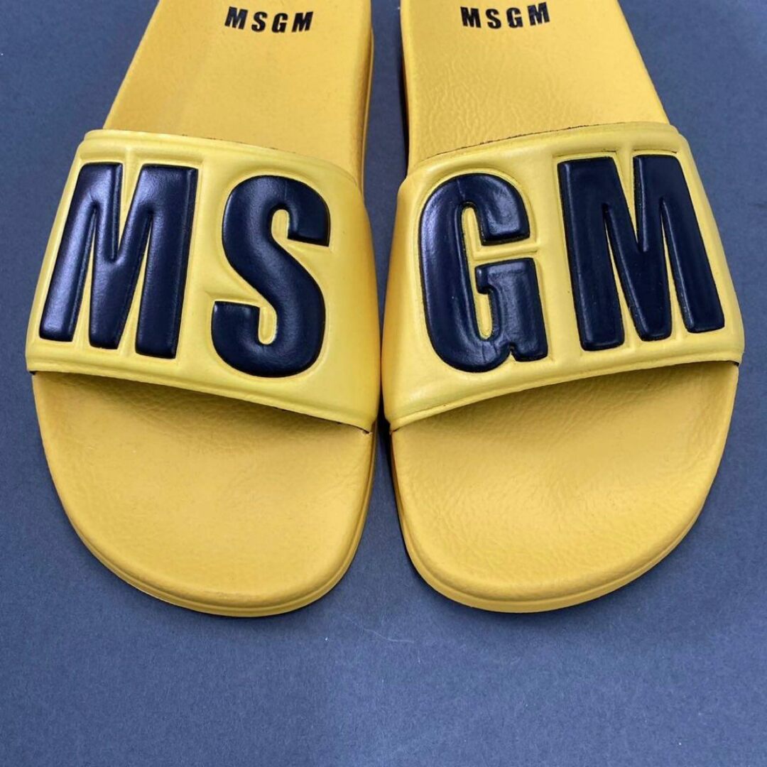 MSGM(エムエスジイエム)の1j14-3 《未使用保管品》 MSGM エムエスジーエム プールサンダル ビーチサンダル シャワー 36 イエロー スリッパ シューズ イタリア製 箱等付属 レディースの靴/シューズ(サンダル)の商品写真