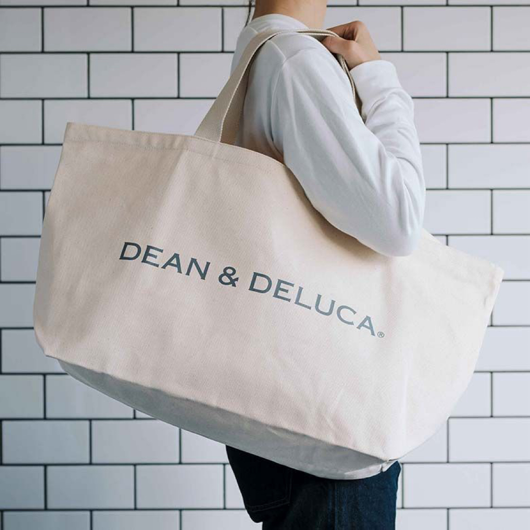 DEAN & DELUCA(ディーンアンドデルーカ)のDEAN&DELUCA ビックトートバッグ ナチュラル レディースのバッグ(トートバッグ)の商品写真