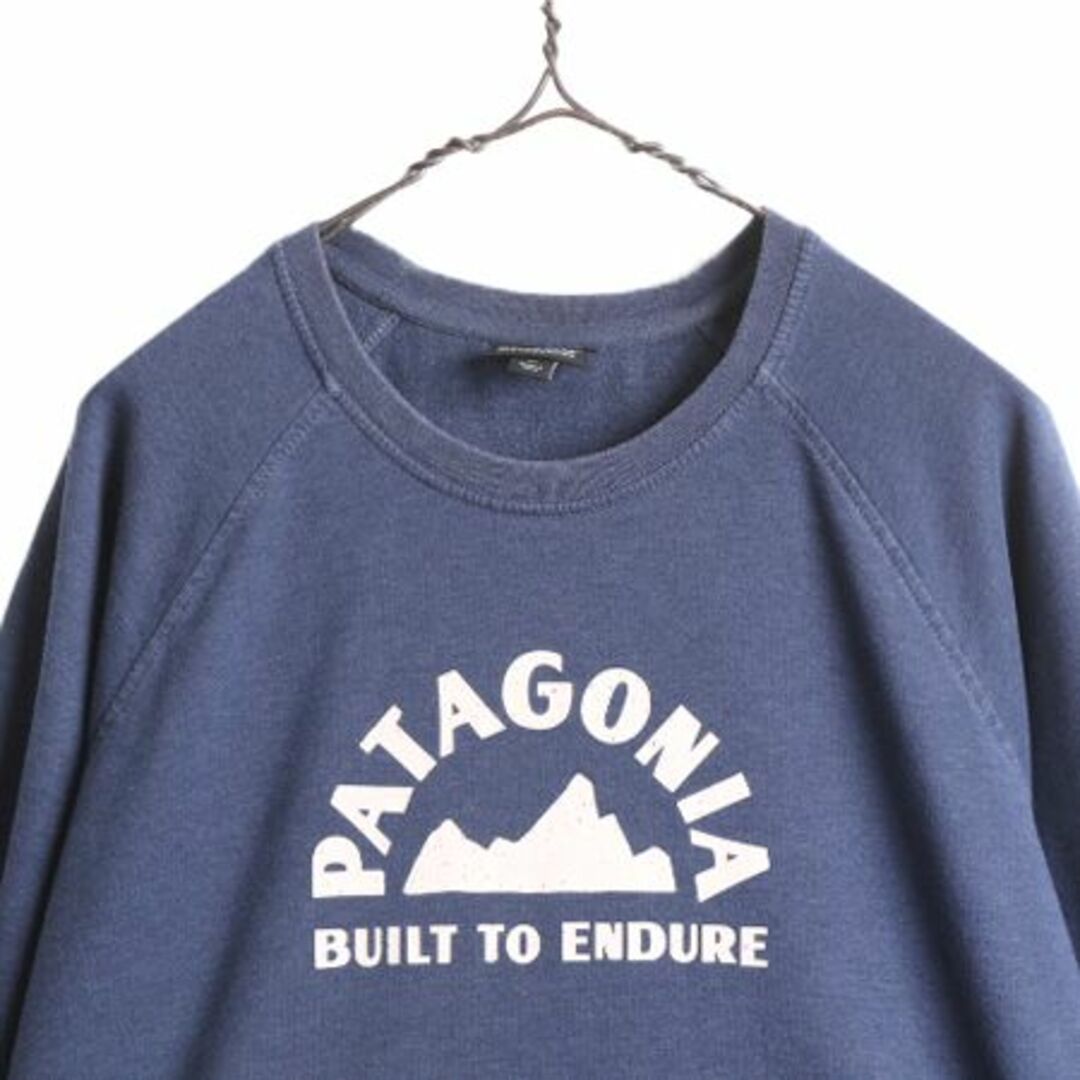 patagonia(パタゴニア)の18年製 パタゴニア プリント スウェット レディース XL / 古着 patagonia アウトドア トレーナー クルーネック ビッグ ロゴ ロンT 薄手 紺 レディースのトップス(トレーナー/スウェット)の商品写真