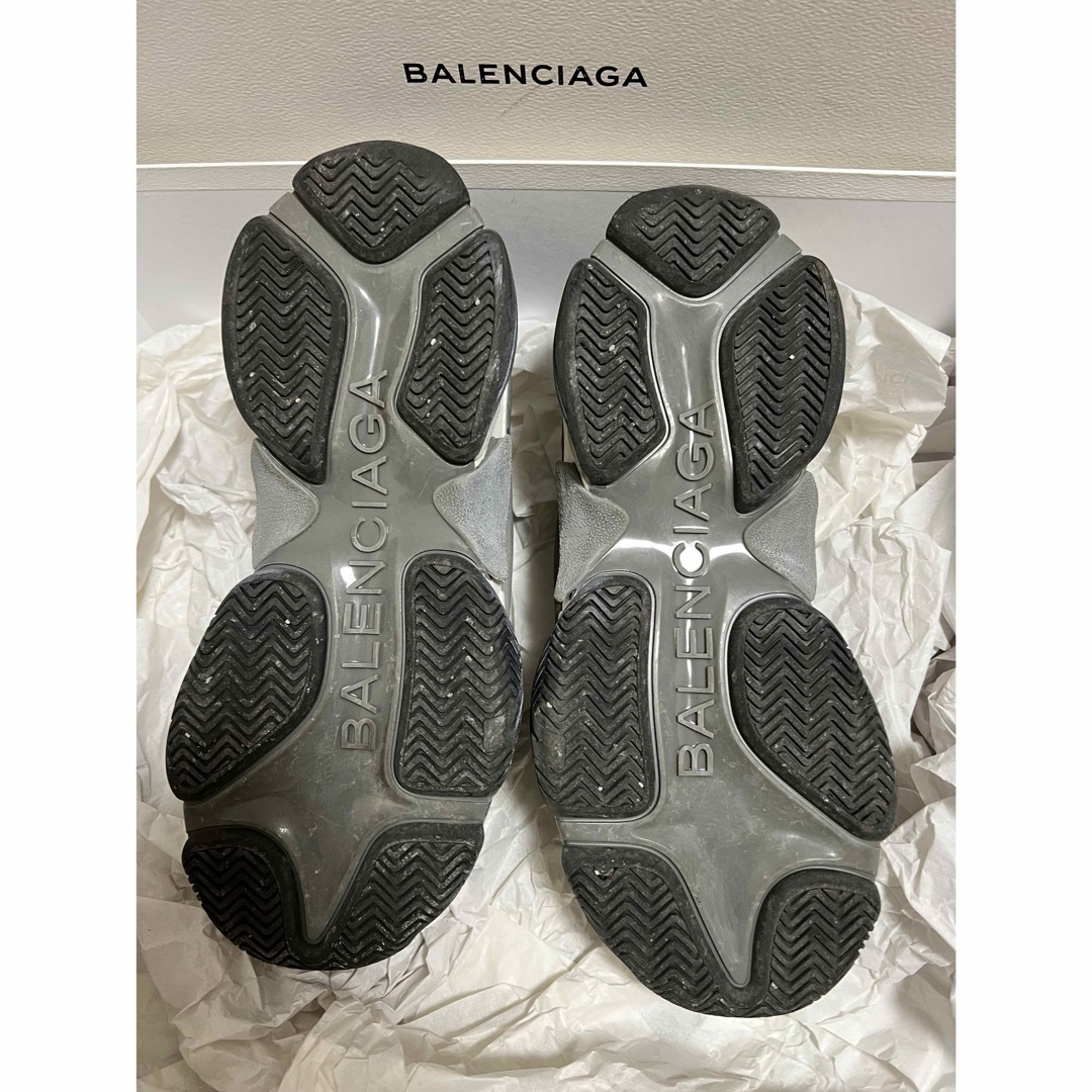 Balenciaga(バレンシアガ)のBALENCIAGA triples グレー メンズの靴/シューズ(スニーカー)の商品写真