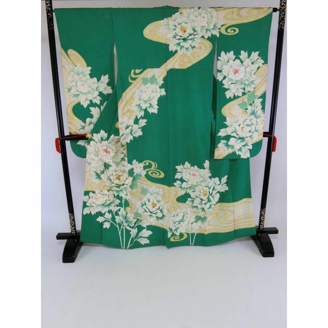 ＢＢアンティーク大きいサイズお仕立て上り正絹振袖グリーン地に花、渦模様　金糸刺繍 レディースの水着/浴衣(振袖)の商品写真