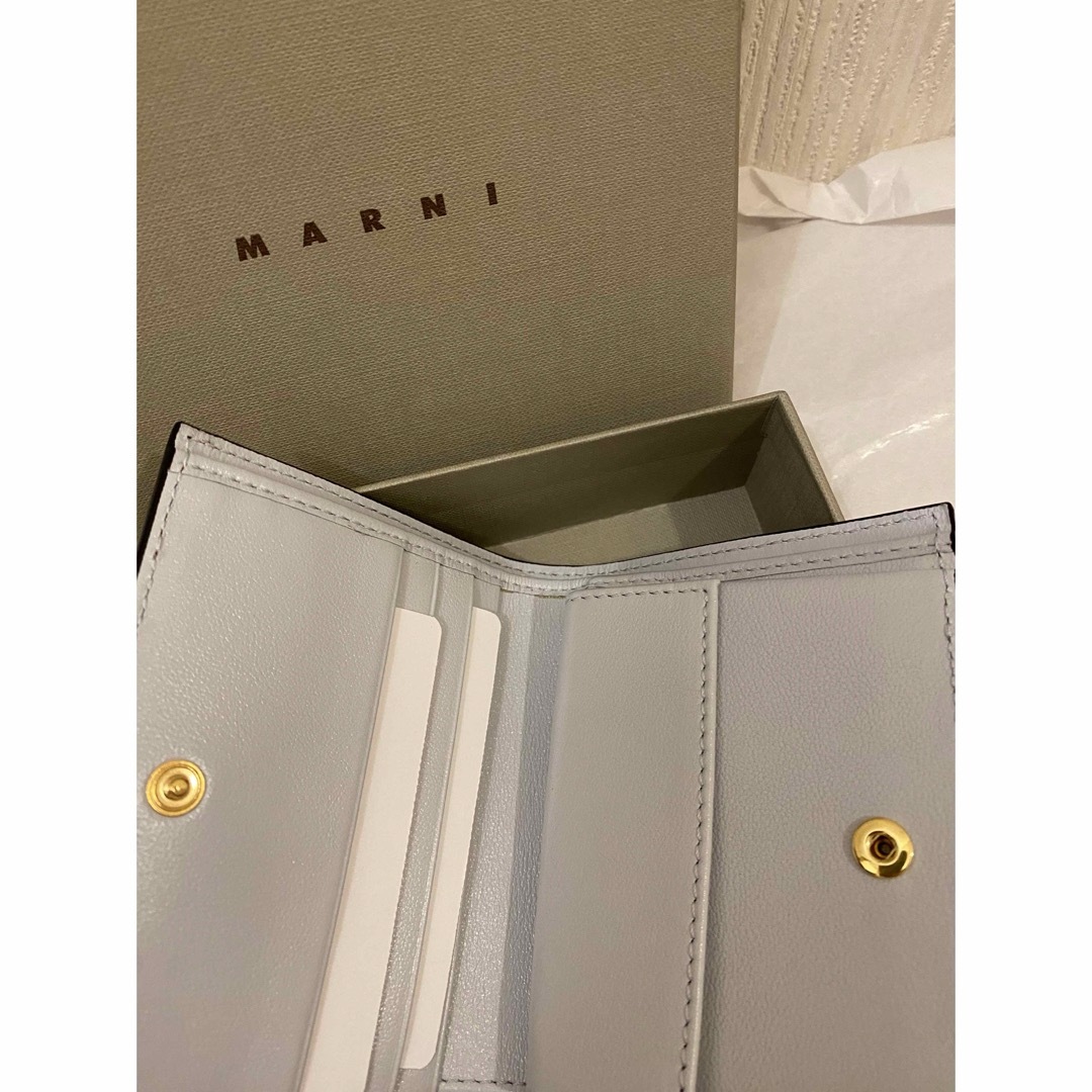 Marni(マルニ)のマルニ MARNI  二つ折り財布　バイフォールドウォレット　ブラウン　ホワイト レディースのファッション小物(財布)の商品写真