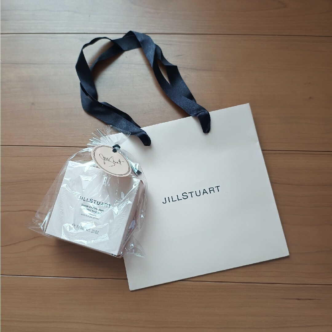 JILLSTUART(ジルスチュアート)の☆新品☆　ジルスチュアート　ブルームクチュール　アイズ　ジュエルドブーケ　06 コスメ/美容のベースメイク/化粧品(アイシャドウ)の商品写真