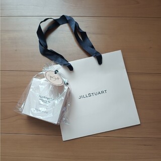 ジルスチュアート(JILLSTUART)の☆新品☆　ジルスチュアート　ブルームクチュール　アイズ　ジュエルドブーケ　06(アイシャドウ)
