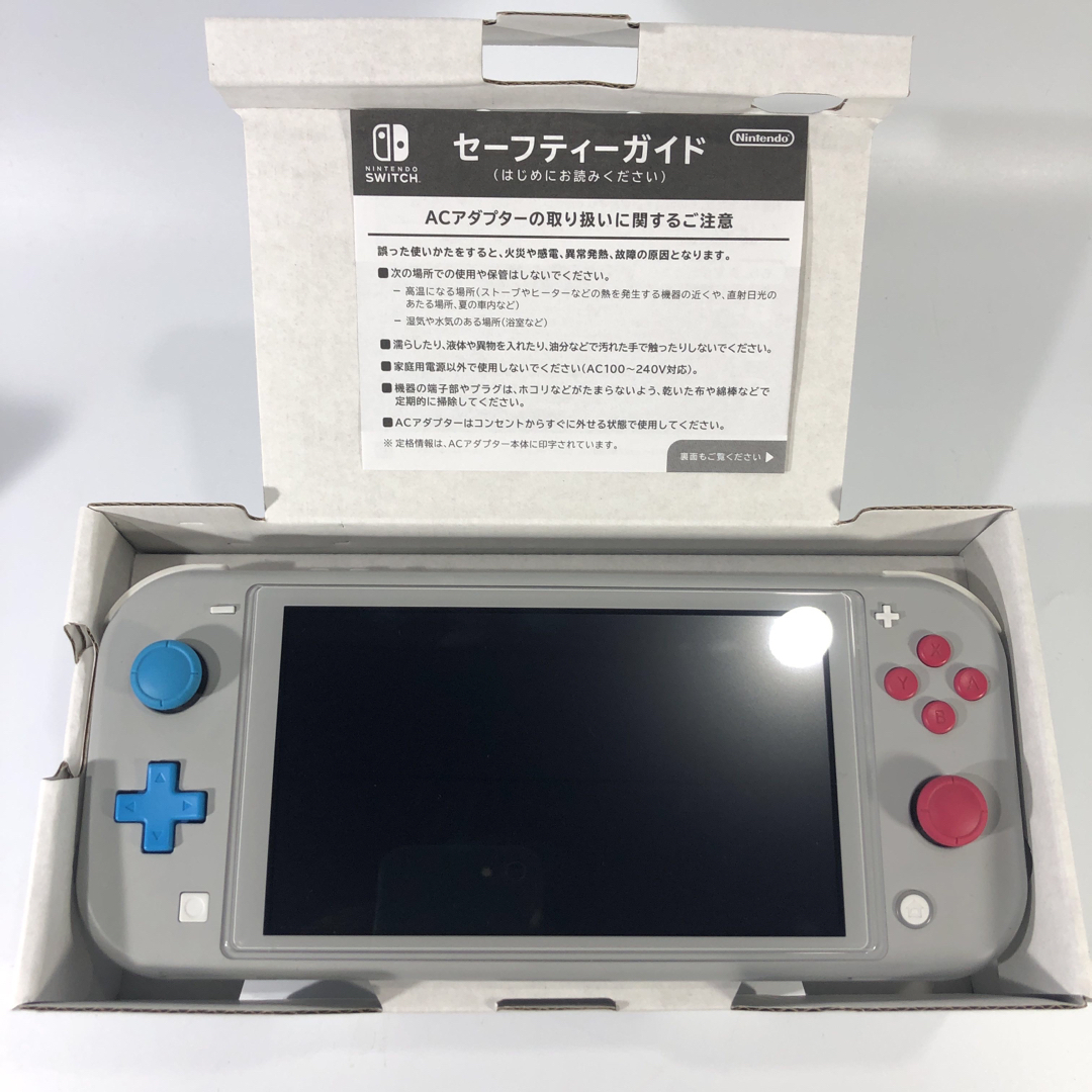 Nintendo Switch(ニンテンドースイッチ)の中古 Nintendo Switch Lite ザシアン・ザマゼンタ 充電器無し エンタメ/ホビーのゲームソフト/ゲーム機本体(家庭用ゲーム機本体)の商品写真