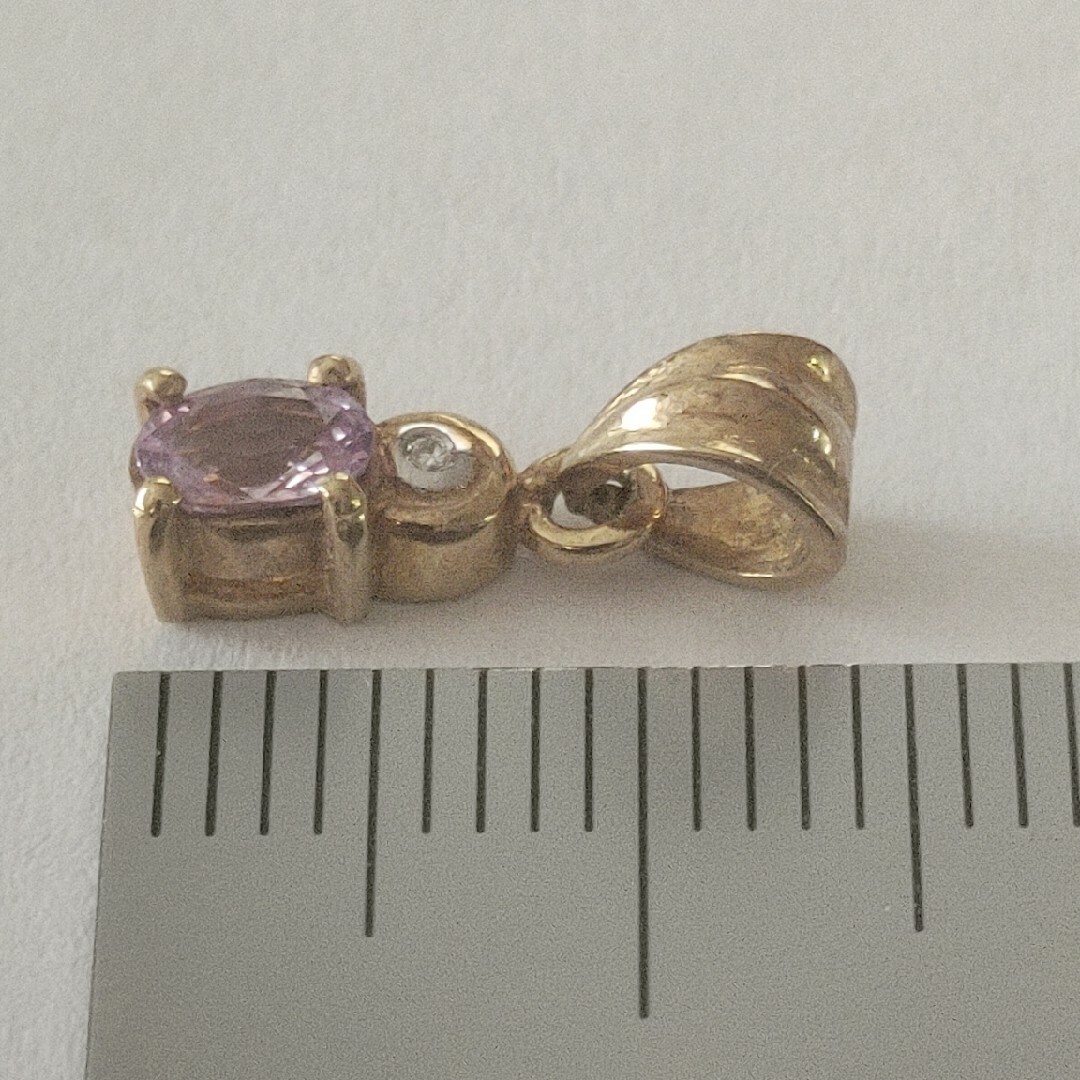 天然石ペンダントトップ　750刻印 レディースのアクセサリー(ネックレス)の商品写真