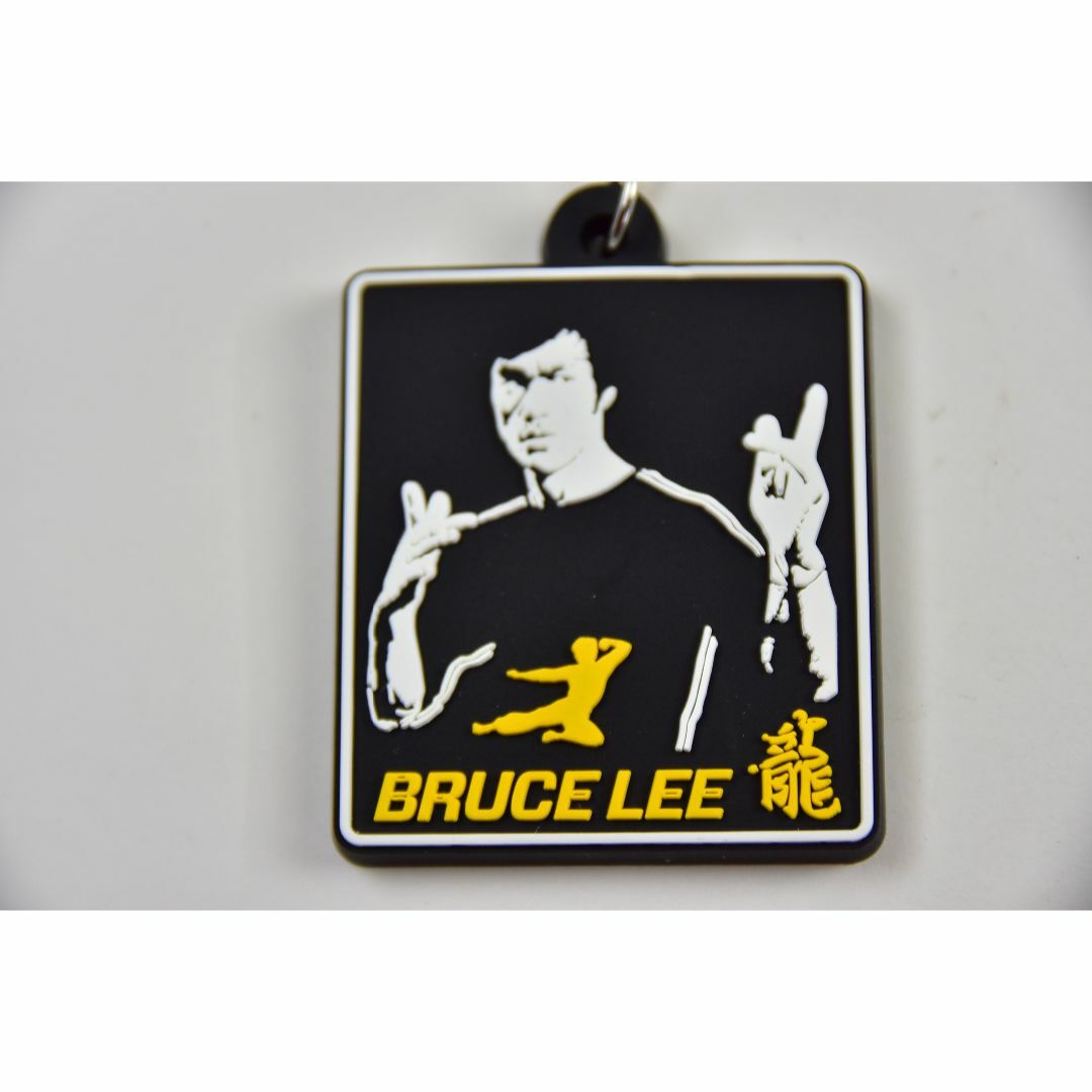 ブルースリー　ラバーキーホルダー　BRUCE LEE エンタメ/ホビーのタレントグッズ(その他)の商品写真