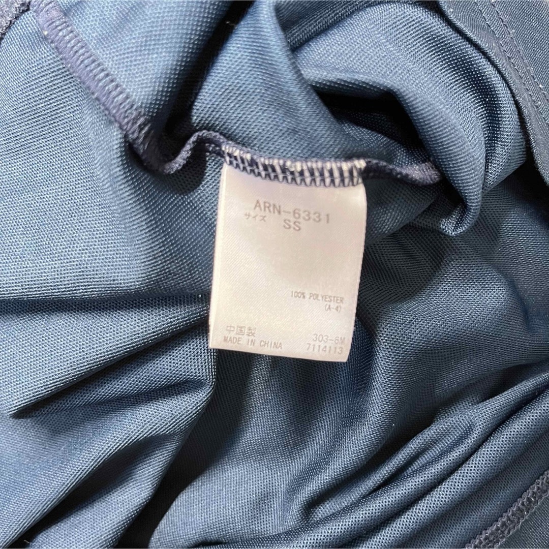 arena(アリーナ)のアリーナ　Tシャツ　ウェア　XS 紺　美品 メンズのトップス(Tシャツ/カットソー(半袖/袖なし))の商品写真