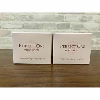 パーフェクトワン(PERFECT ONE)の75g×2個　パーフェクトワン　薬用ホワイトニングジェル　オールインワン(オールインワン化粧品)