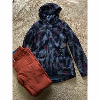 ボルコム(volcom)のVOLCOM レディースXSスノボウェアスキーウェア(ウエア/装備)