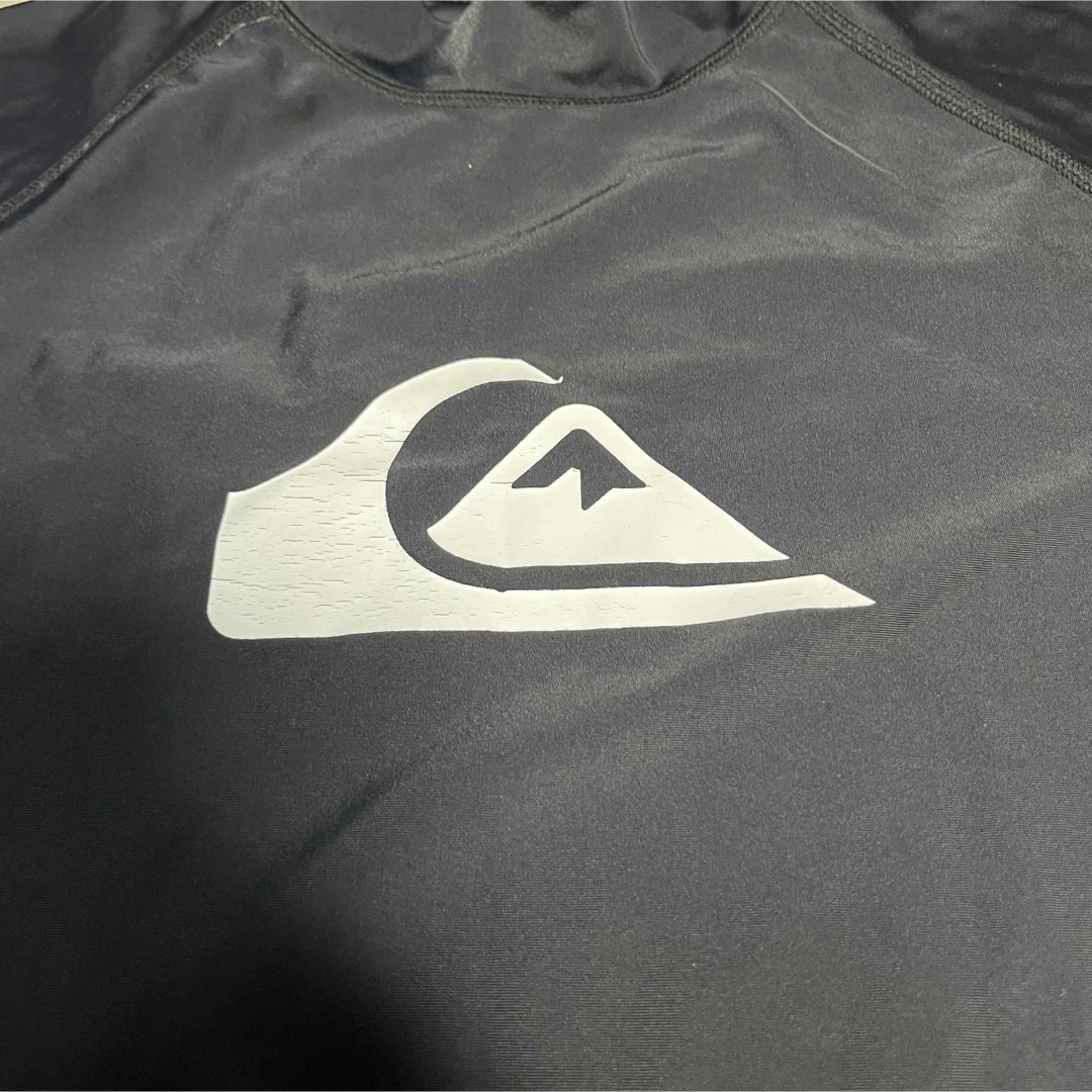 QUIKSILVER(クイックシルバー)のクイックシルバー　Tシャツ　スポーツウェア　ジュニア　150 美品 キッズ/ベビー/マタニティのキッズ服男の子用(90cm~)(Tシャツ/カットソー)の商品写真