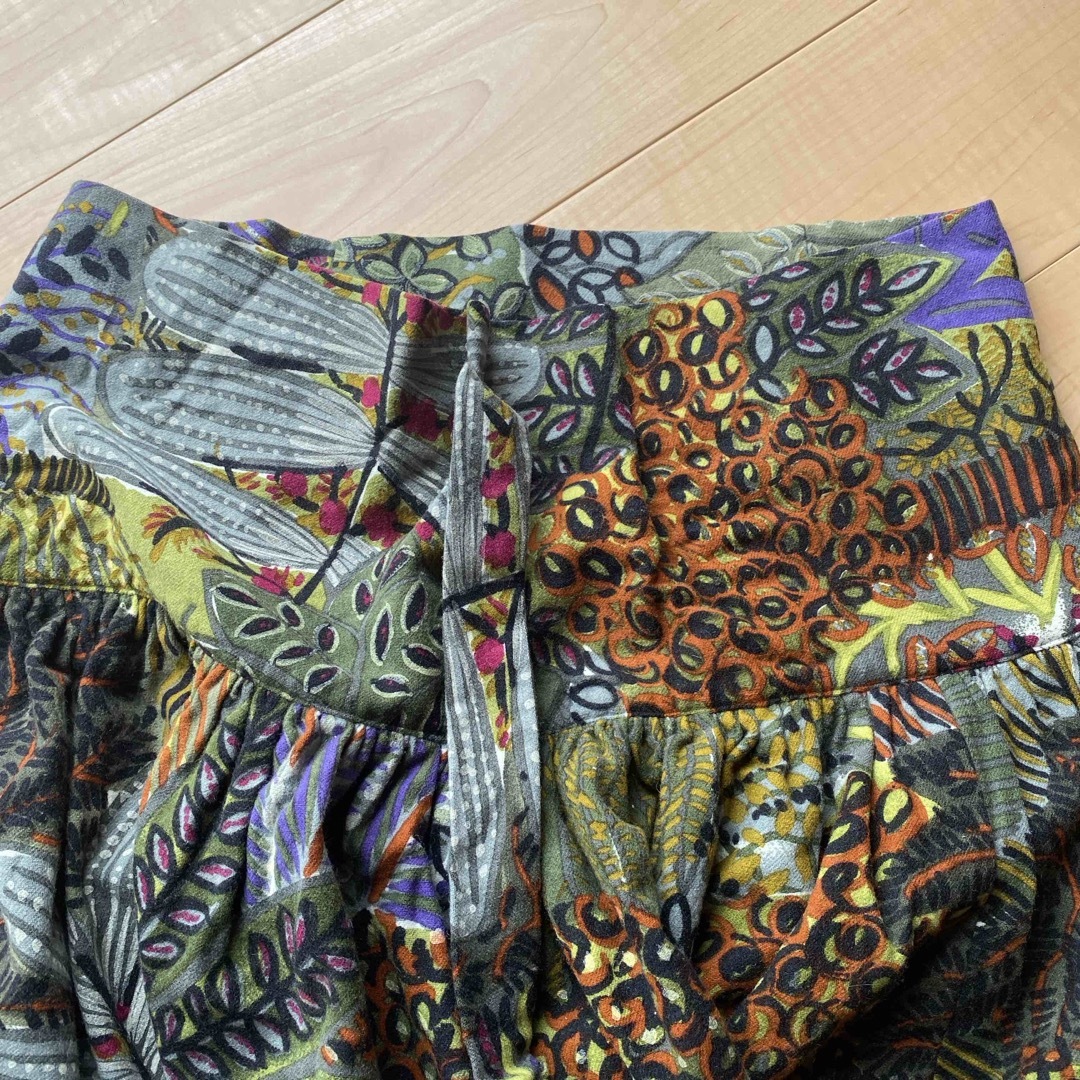 DRIES VAN NOTEN(ドリスヴァンノッテン)のドリスバンノッテン　スカート レディースのスカート(ひざ丈スカート)の商品写真