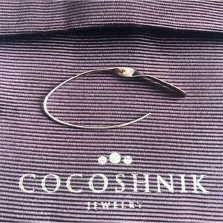 ココシュニック(COCOSHNIK)のココシュニック 片耳 平板ひねりマーキス フックピアス大(ピアス)