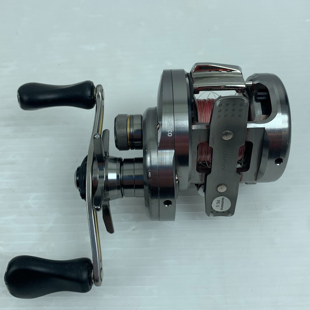 ττSHIMANO シマノ ベイトリール キズ有 17カルカッタコン ττSHIMANO シマノ ベイトリール キズ有 17カルカッタコン