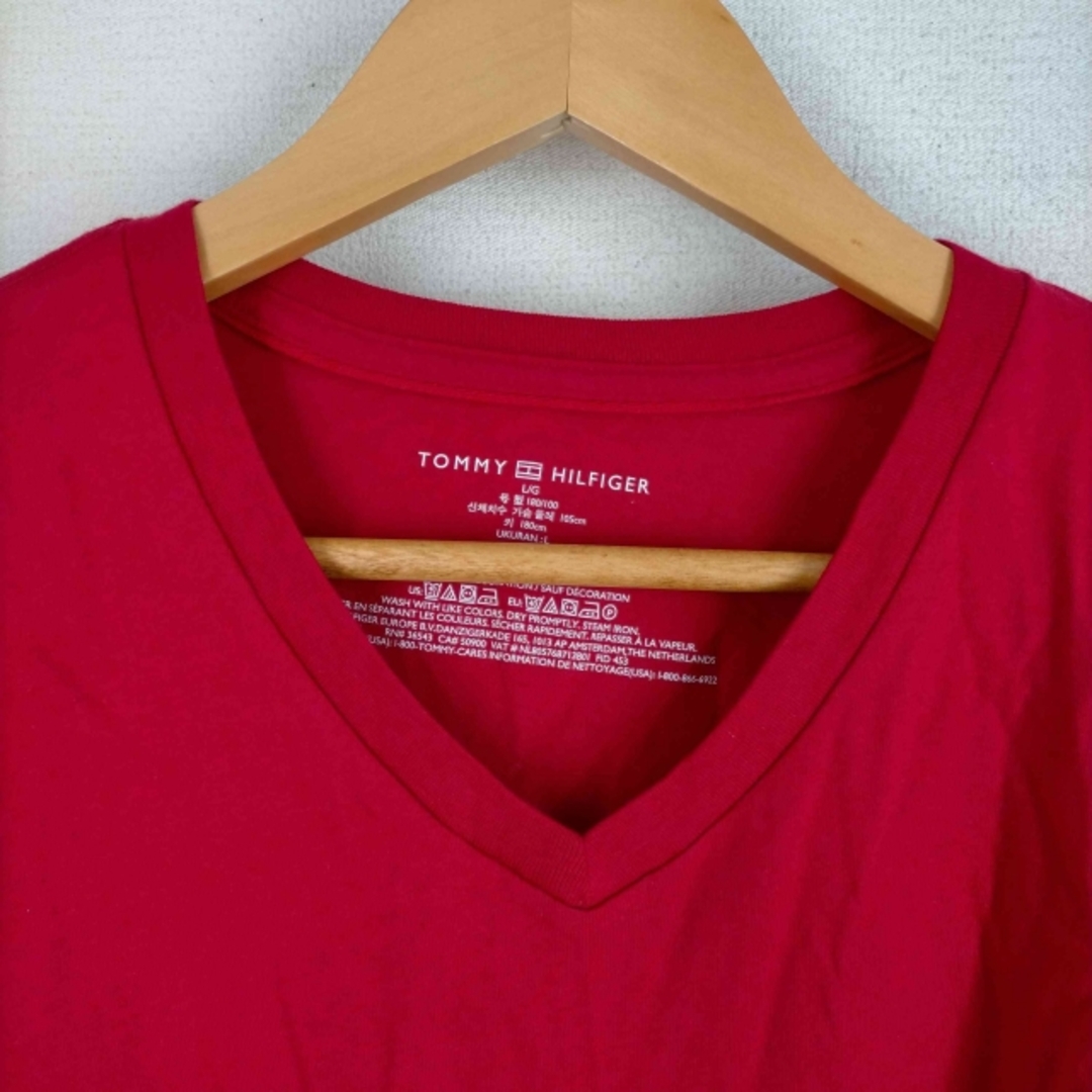 TOMMY HILFIGER(トミーヒルフィガー)のTOMMY HILFIGER(トミーヒルフィガー) ロゴ刺しゅうVネックTシャツ メンズのトップス(Tシャツ/カットソー(半袖/袖なし))の商品写真