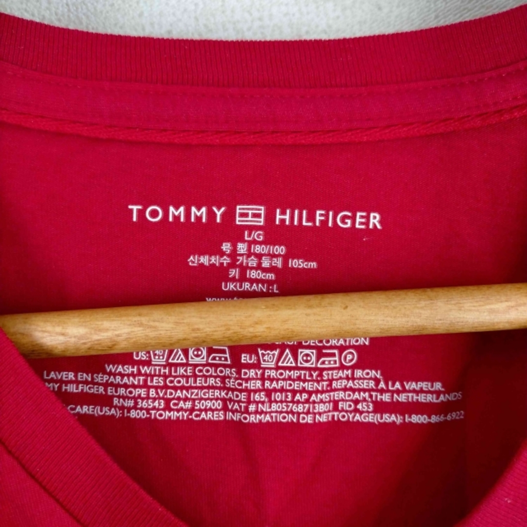 TOMMY HILFIGER(トミーヒルフィガー)のTOMMY HILFIGER(トミーヒルフィガー) ロゴ刺しゅうVネックTシャツ メンズのトップス(Tシャツ/カットソー(半袖/袖なし))の商品写真