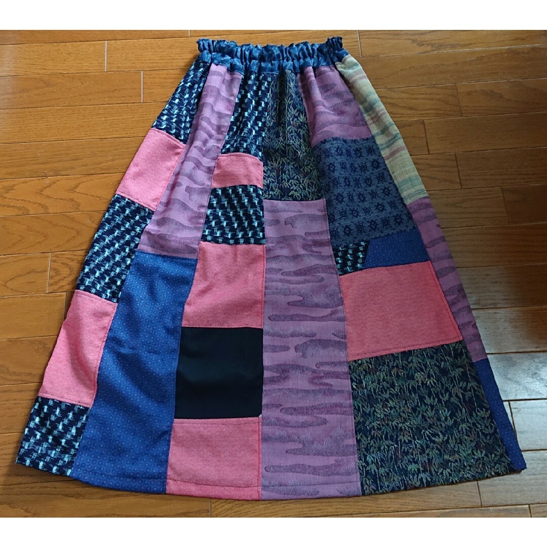 New♪現品限り!!!着物リメイク  パッチワーク 贅沢カラフル♡ロングスカート レディースのスカート(ロングスカート)の商品写真