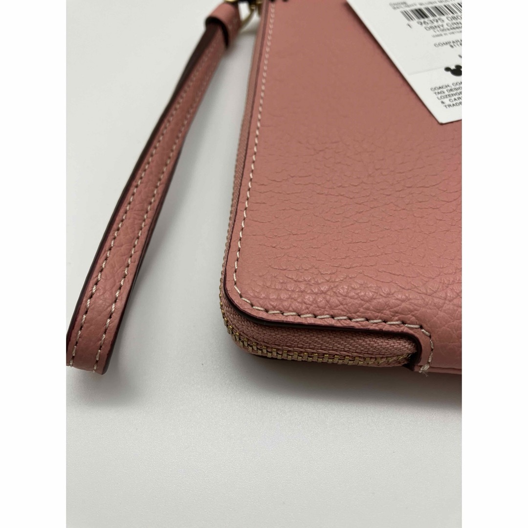 COACH(コーチ)の☆正規品　COACH【CN026】Disneyコラボ　ジップリストレット レディースのファッション小物(ポーチ)の商品写真