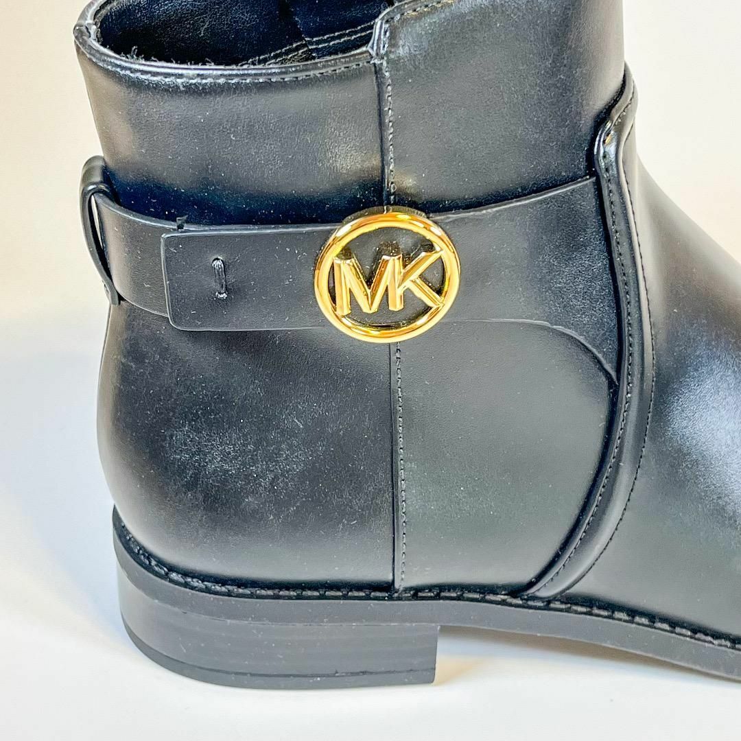 Michael Kors(マイケルコース)の極美品 MICHAEL KORS ショートブーツ CARMEN フラット 箱付 レディースの靴/シューズ(ブーツ)の商品写真